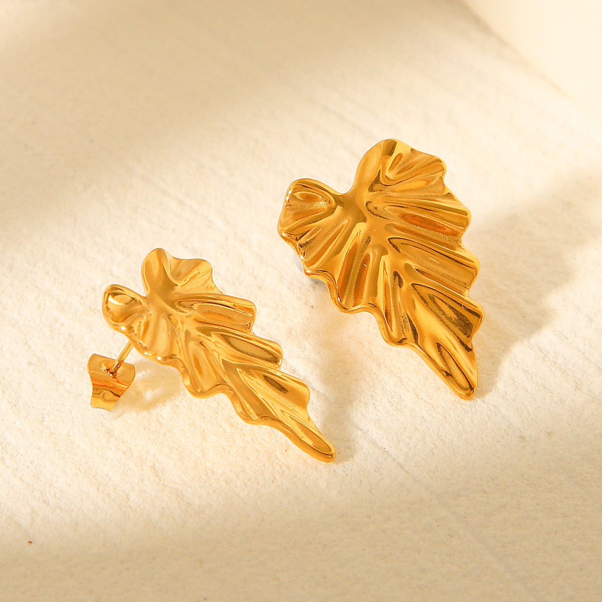 18k Gold-plated Stainless Steel Leaf Earrings with Pleated Titanium Steel Earrings, Fashionable and Personalized Earrings