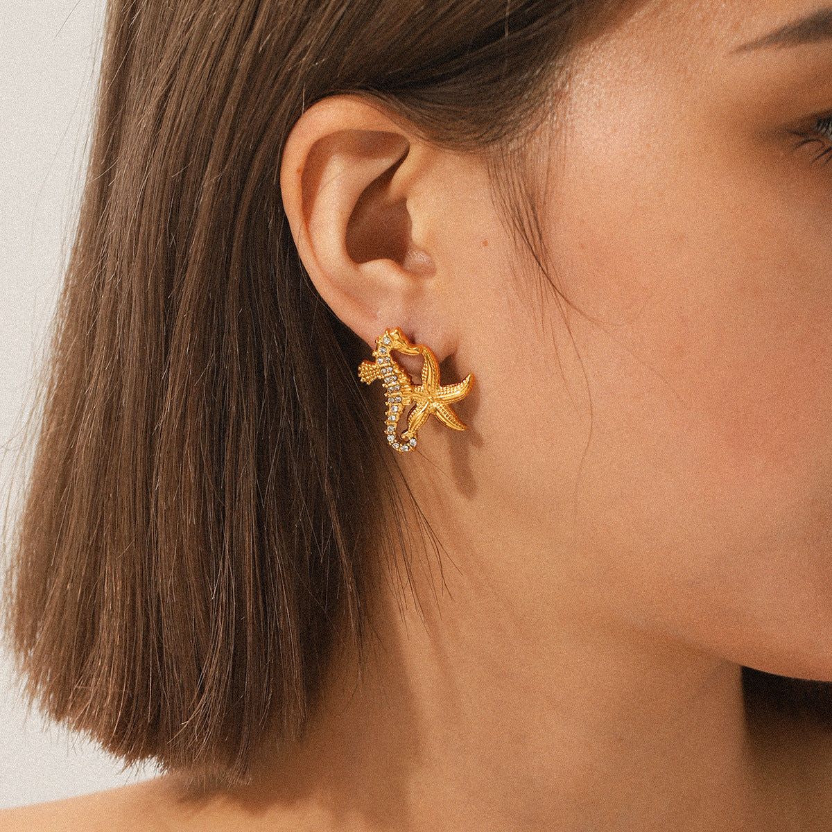 Ocean Wind Stainless Steel Diamond-encrusted Seahorse Earrings, Non-fading, Niche, High-end, Titanium Steel Starfish Earrings