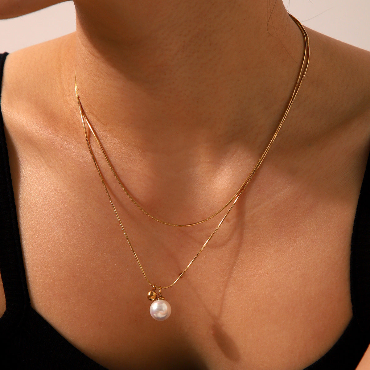 Stainless Steel Double-layer Layered Necklace for Women, Cold Style Pearl Pendant, Titanium Steel Neck Chain That Does Not Fade