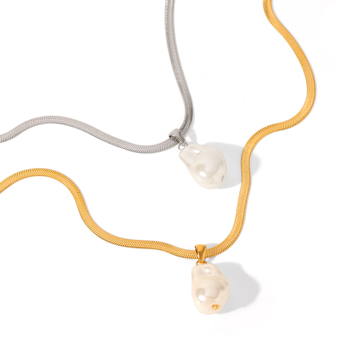 Baroque Pearl Pendant Necklace, Stainless Steel Blade Chain, 18K Gold-plated Clavicle Chain, Women's Titanium Steel Necklace