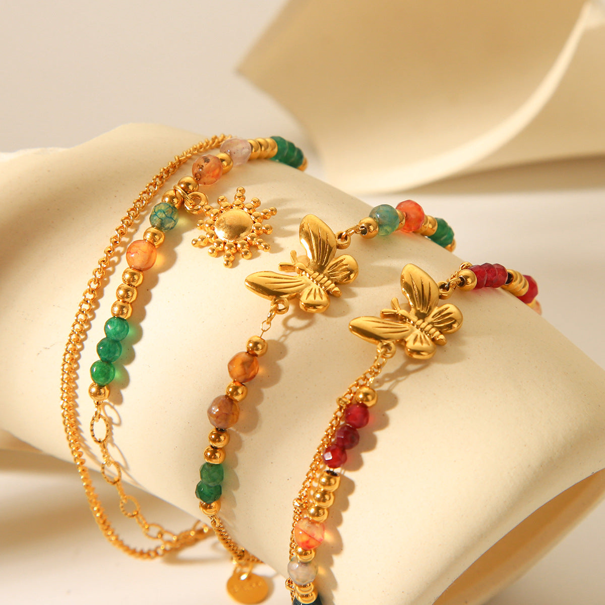 French Court Style 18K Gold-plated Stainless Steel Sun Pendant Necklace for Women, Fashionable and Vintage, Featuring Natural Stone Beads Bracelet