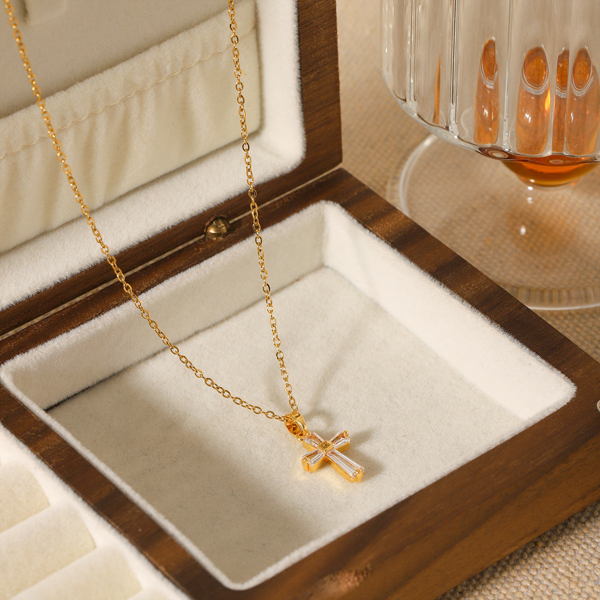 18K gold stainless steel cross studded zircon pendant necklace female non-fading jewelry ins titanium steel necklace