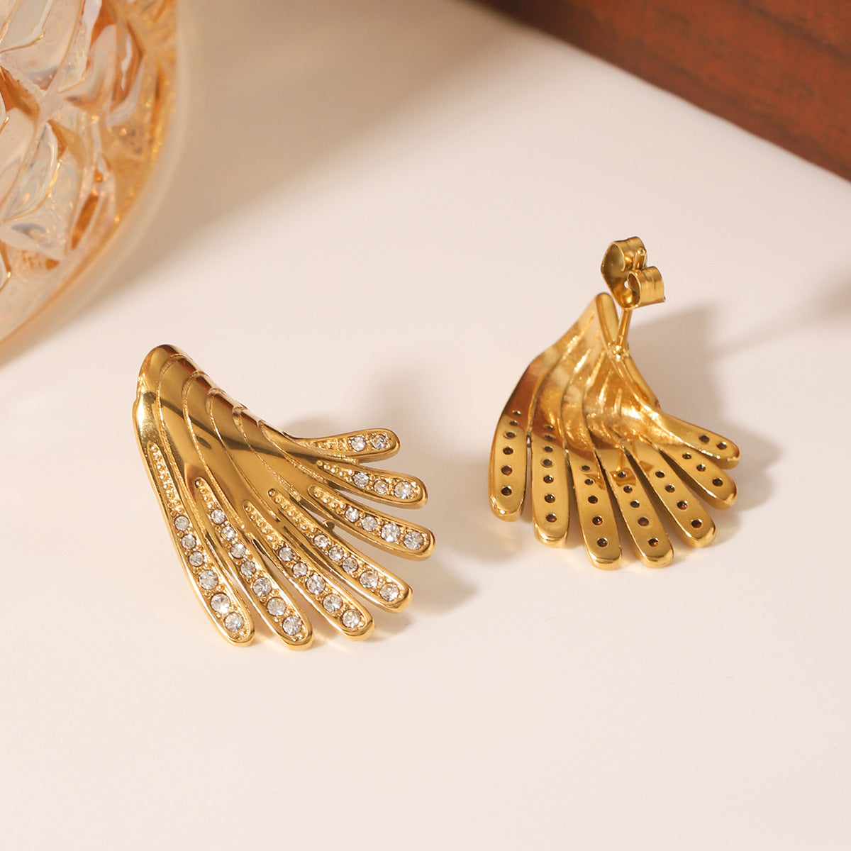 Stainless Steel Diamond-encrusted Wing Earrings with A Design Sense, Titanium Steel Earrings for Women, High-end Ear Jewelry