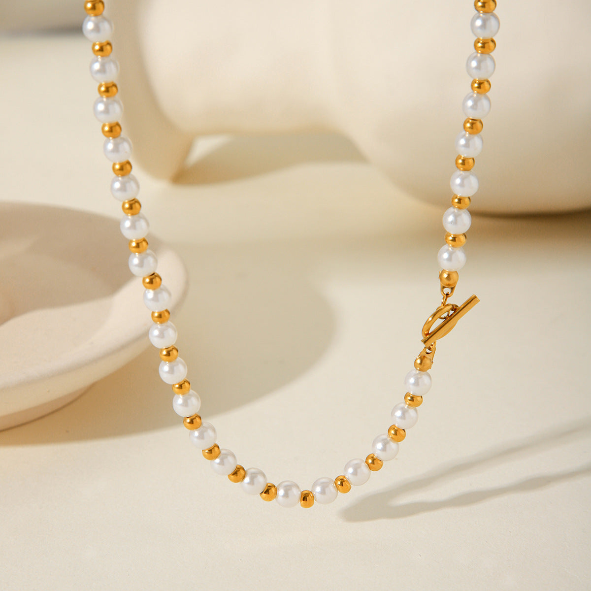 Fashionable light luxury stainless steel beaded necklace pearl necklace female ins style versatile clavicle chain