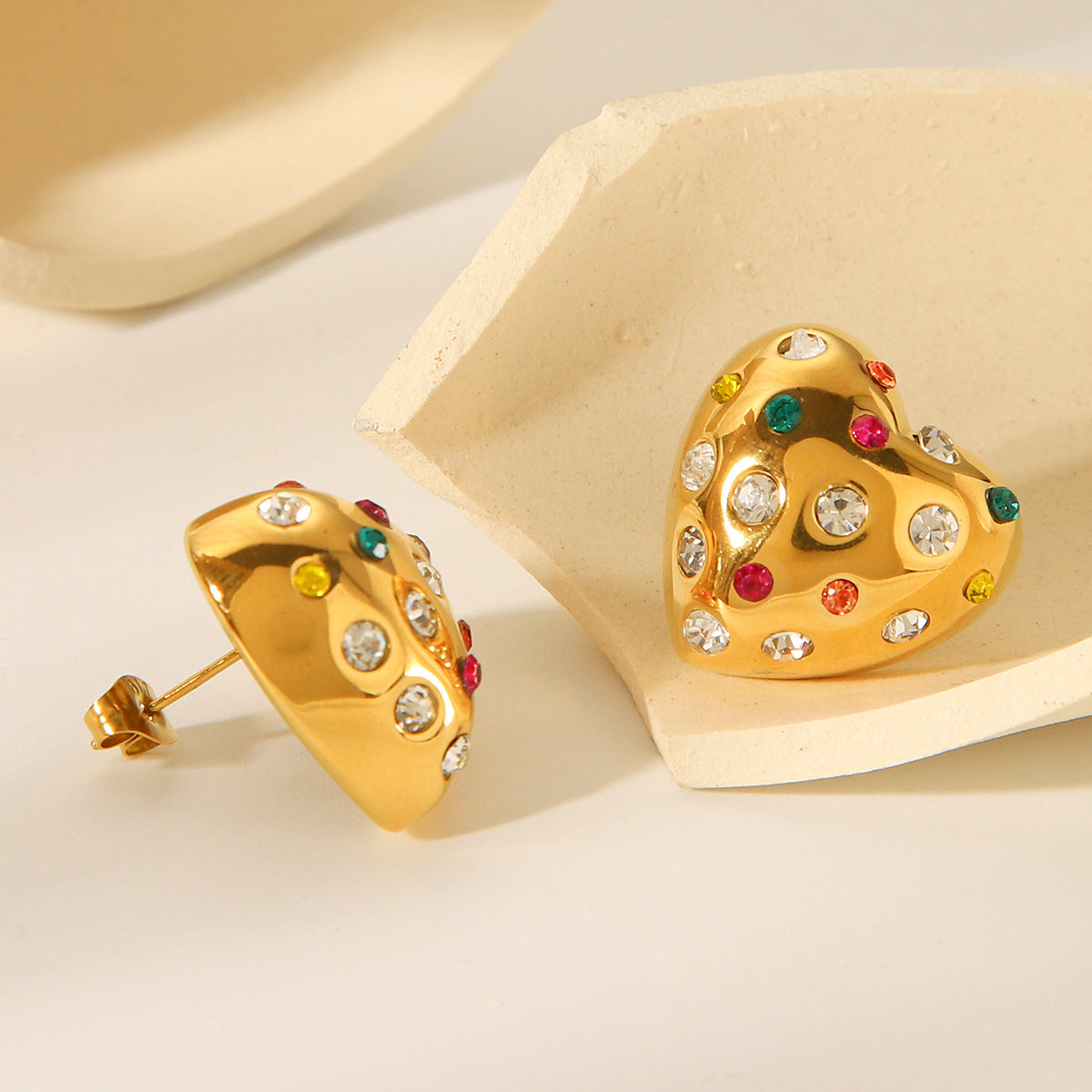 18K Gold Stainless Steel Heart-shaped Earrings for Women, Featuring A Premium Feel, Chubby Design, Titanium Steel Earrings Studs, and Colored Diamond Earrings