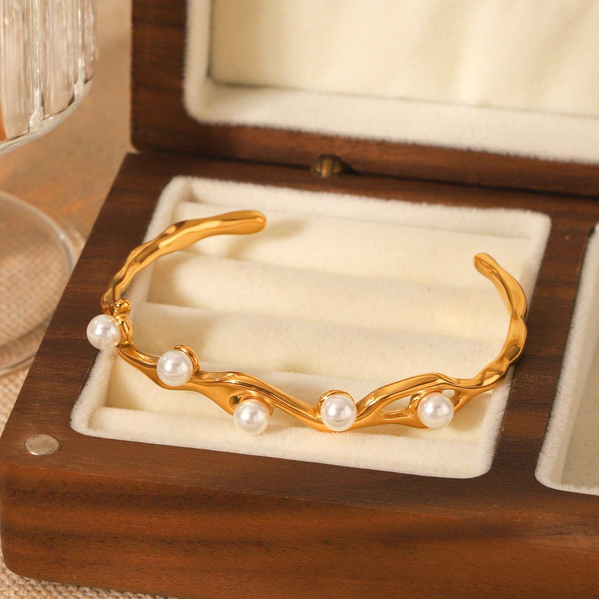 Stainless Steel Bracelet, Irregular Design, Elegant and High-end Feel, Pearl Opening Bracelet, Non-fading, Titanium Steel Jewelry