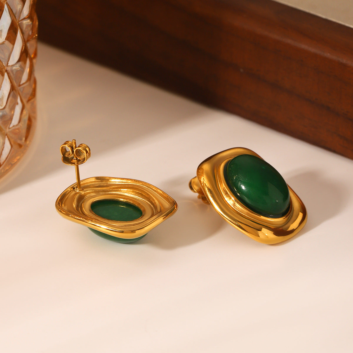 French Vintage Palace Style Inlaid with Natural Stones, Stainless Steel Earrings for Women, Temperament Earrings, 18K Gold-plated Titanium Steel Earrings