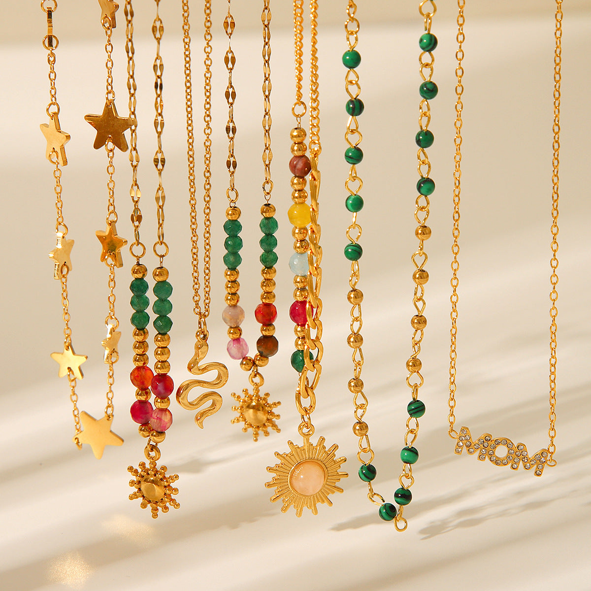 French Court Style 18K Gold-plated Stainless Steel Sun Pendant Necklace for Women, Fashionable and Vintage, Featuring Natural Stone Beads Bracelet