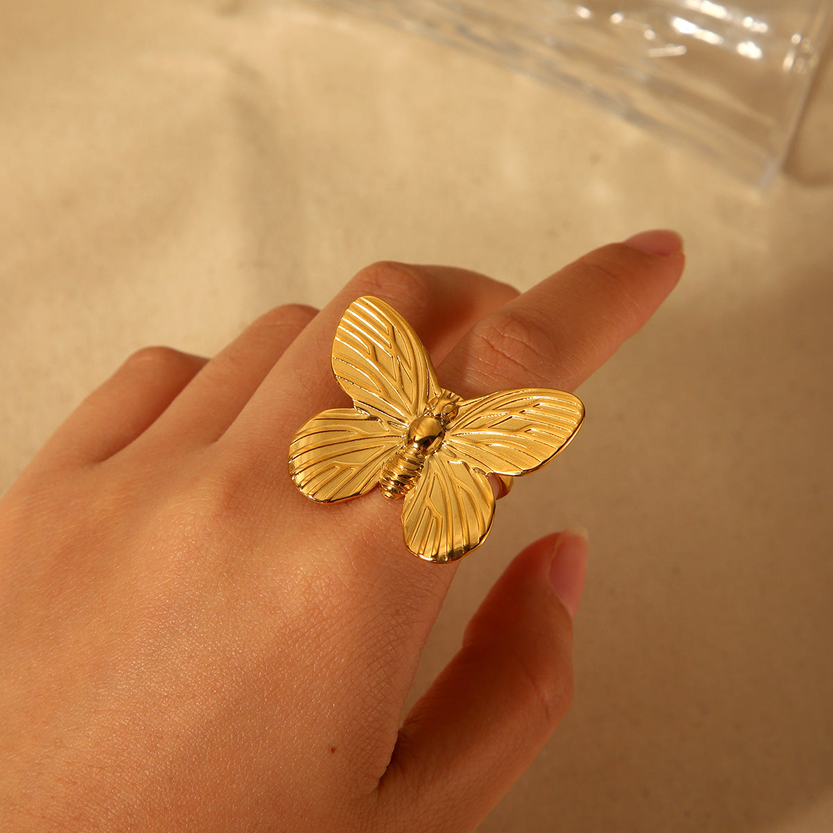 Stainless Steel Buckle Butterfly Pendant Necklace Female Temperament Butterfly Pearl Bracelet Butterfly Ring