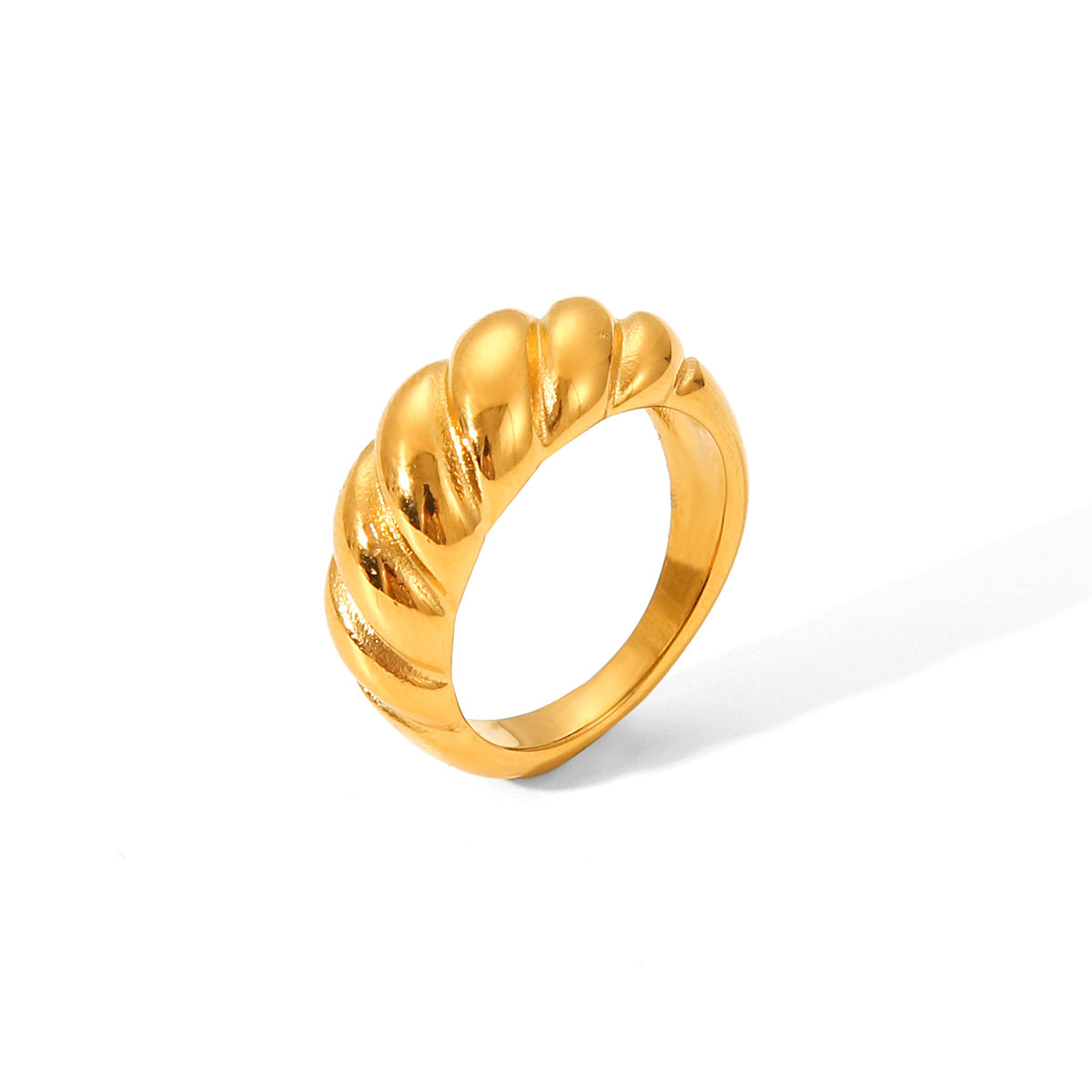 New fashionable and personalized trendy titanium steel ring for women, stainless steel, with a sheep horn shape, does not fade