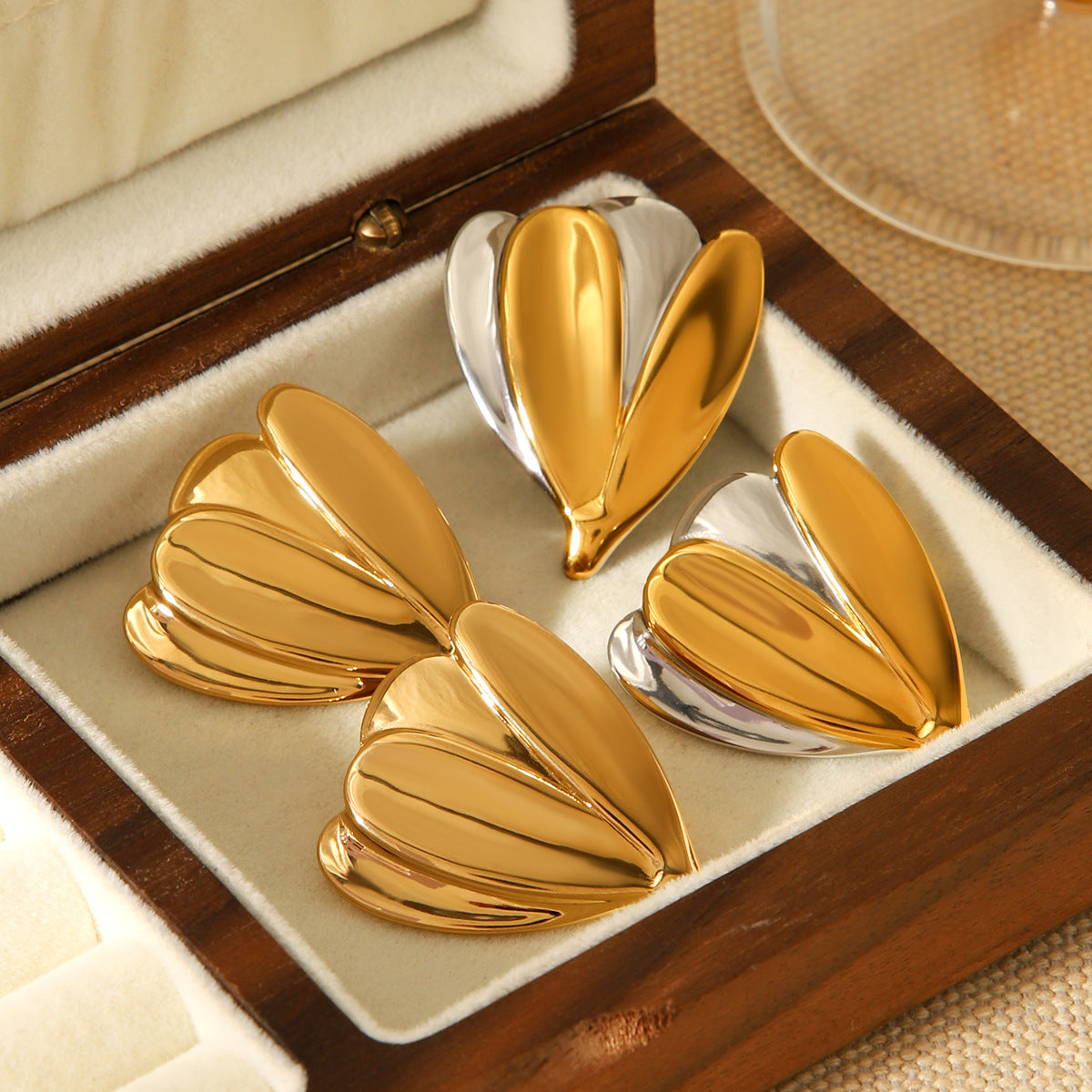 18K Gold Stainless Steel Earrings, Flower-shaped Ear Jewelry, Exuding A Sense of Light Luxury and High-end Quality, Made of Titanium Steel, Ensuring No Fading, and Featuring Ear Studs
