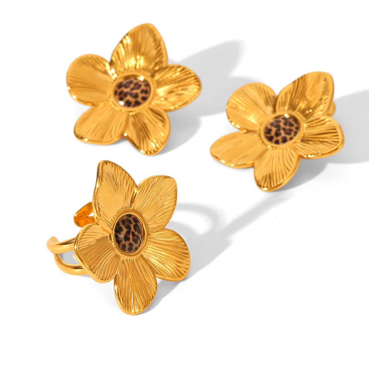 INS-style 18K Gold Stainless Steel Ear Studs, Leopard-print Flower Earrings, Niche Personalized Earrings, Versatile Titanium Steel Jewelry