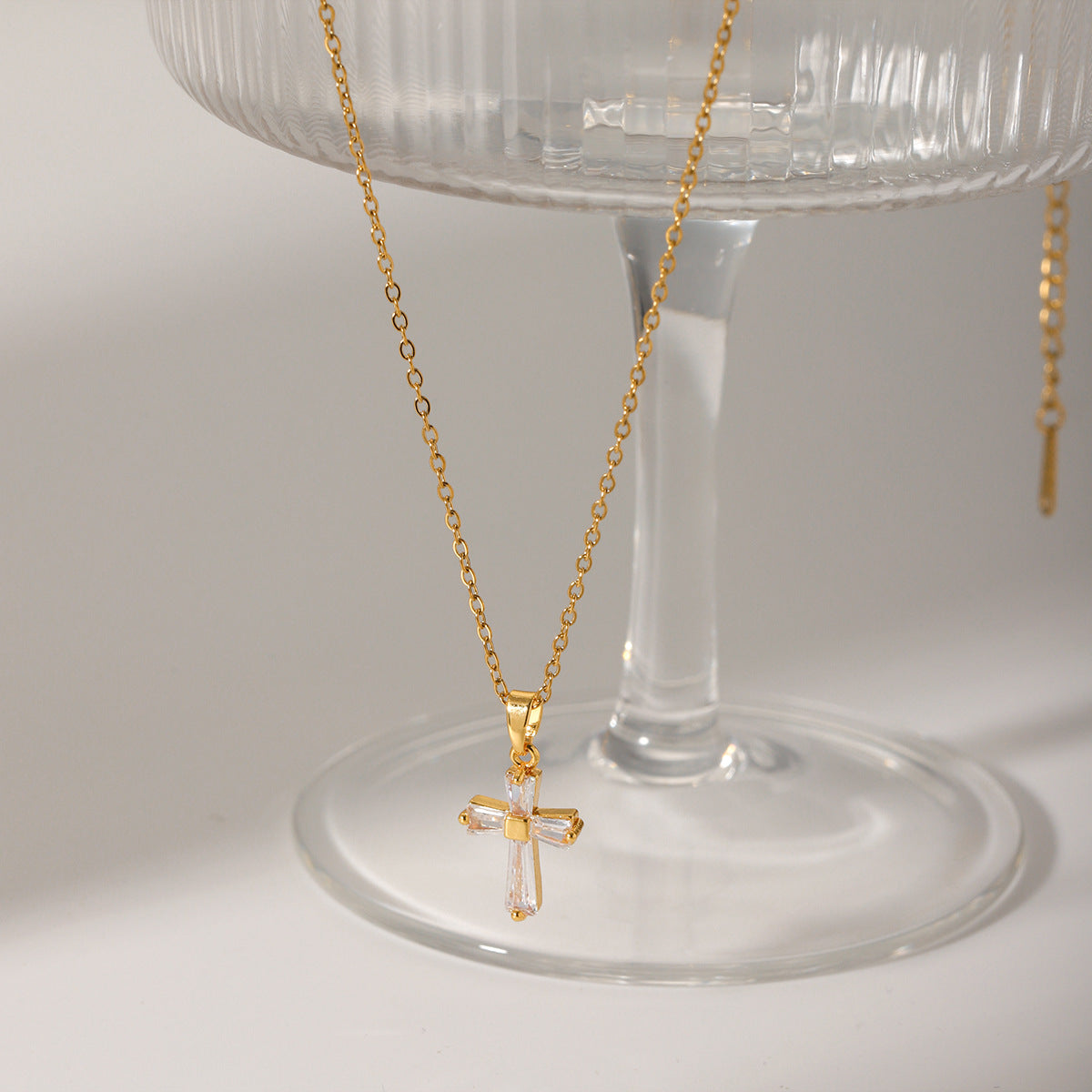 18K gold stainless steel cross studded zircon pendant necklace female non-fading jewelry ins titanium steel necklace