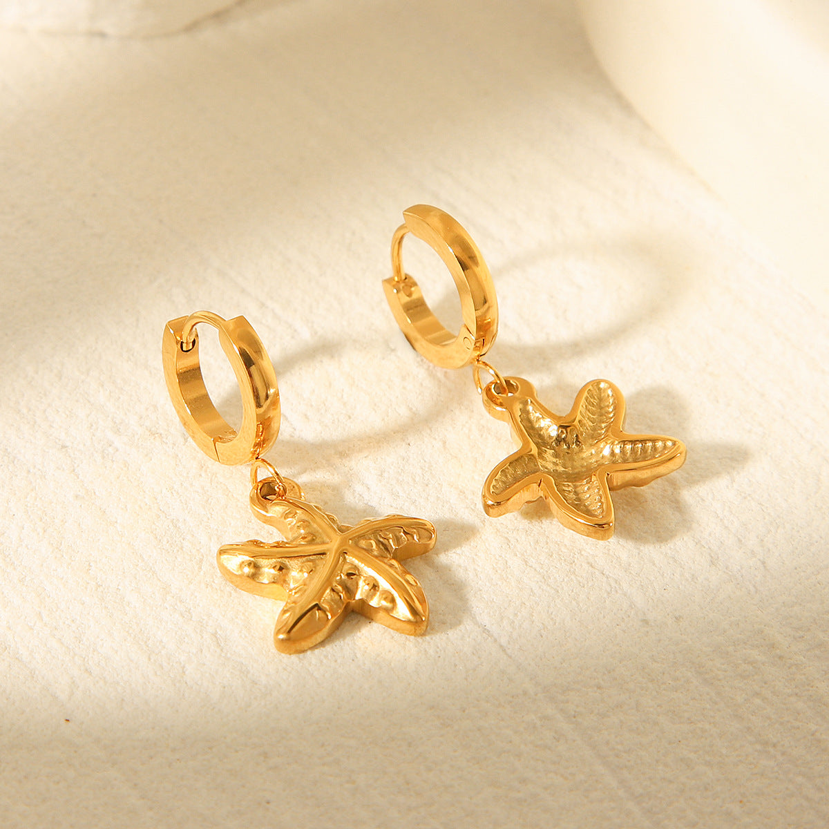 Ocean series earrings 18k gold-plated stainless steel starfish earrings for women, fashionable and versatile earrings