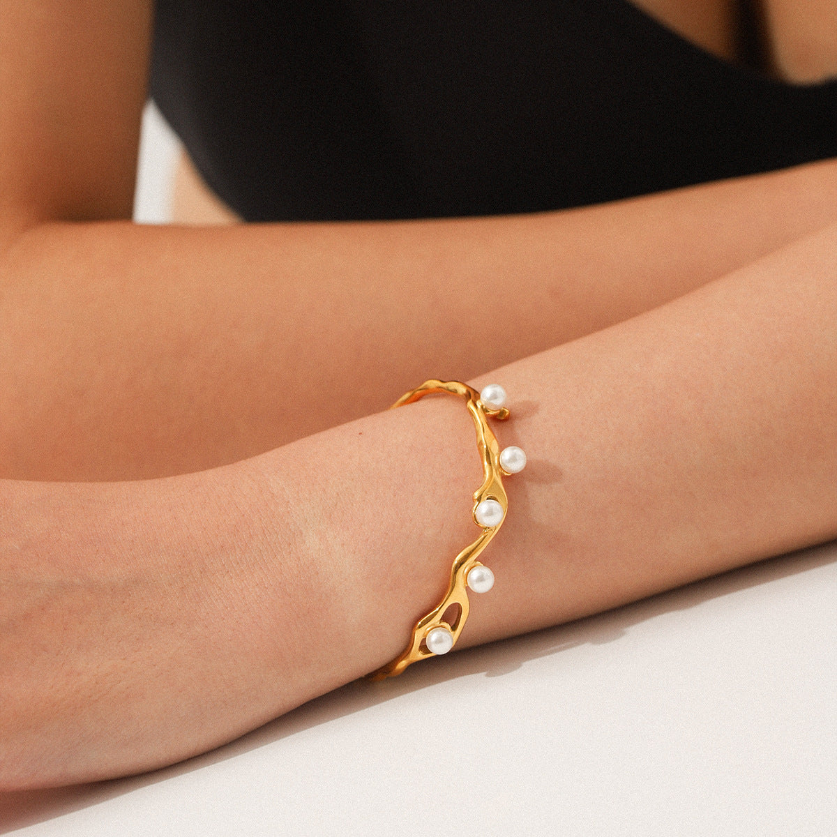 Stainless Steel Bracelet, Irregular Design, Elegant and High-end Feel, Pearl Opening Bracelet, Non-fading, Titanium Steel Jewelry