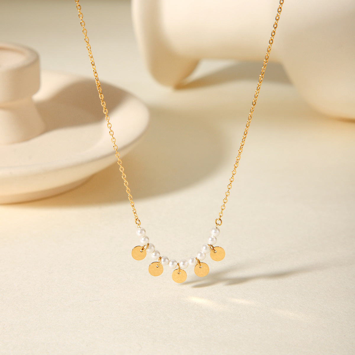 Women's Stainless Steel French-style Light Luxury Pearl Necklace with 18k Gold Round Pendant and Necklace Accessory