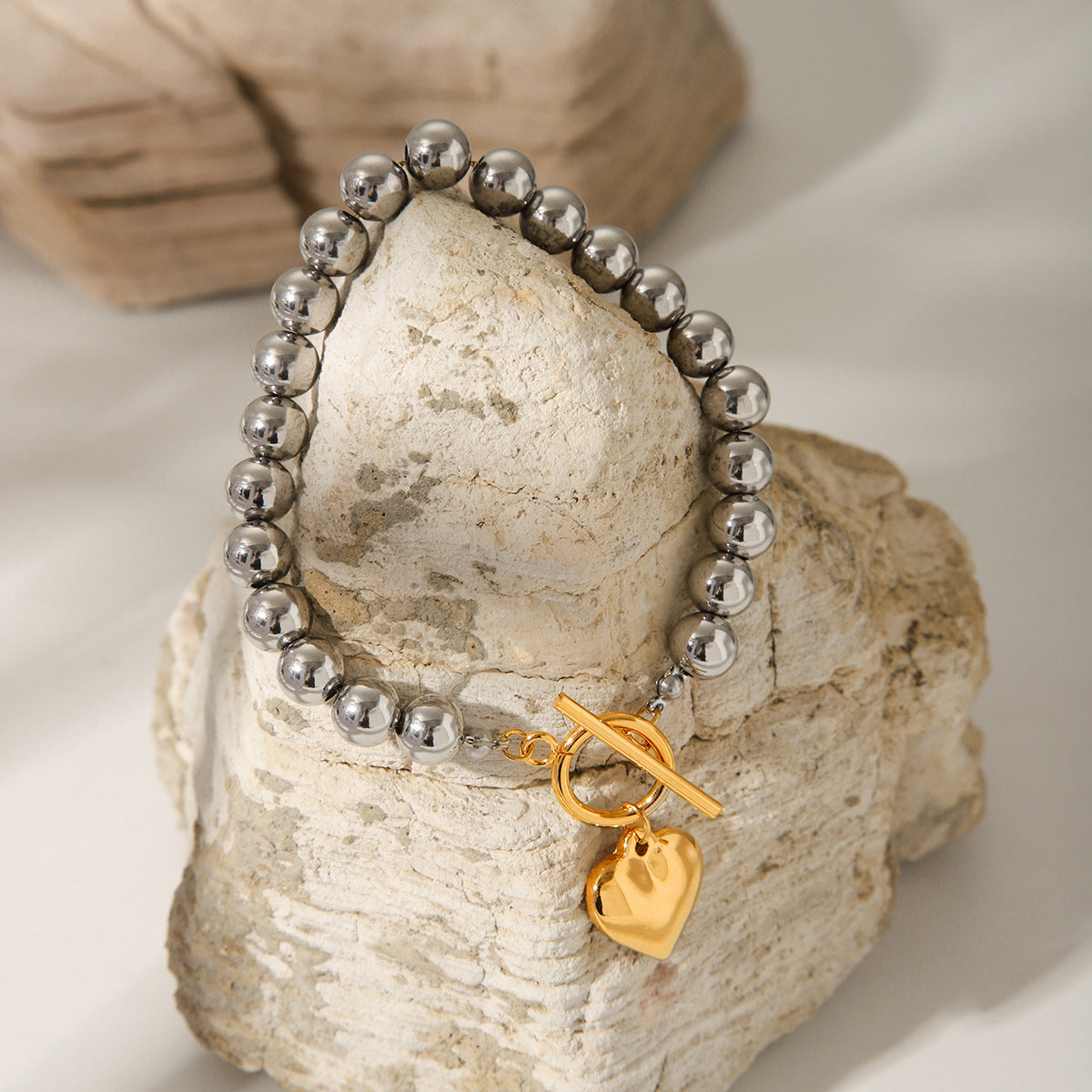 Stainless Steel Modern Peach Heart Bracelet Women's Vintage Classic Heart Bead Chain Titanium Steel Jewelry