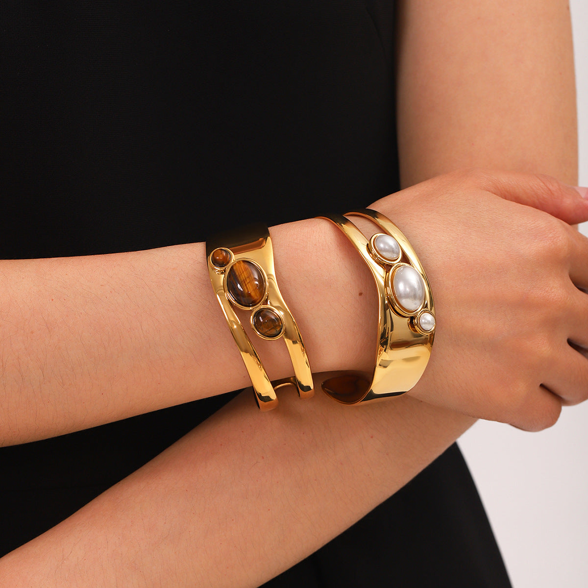 Women Stainless Steel Hollow-out Pearl Bracelet with Natural Tiger's Eye Stone, Open Bracelet, Vintage Style, Titanium Steel Jewelry