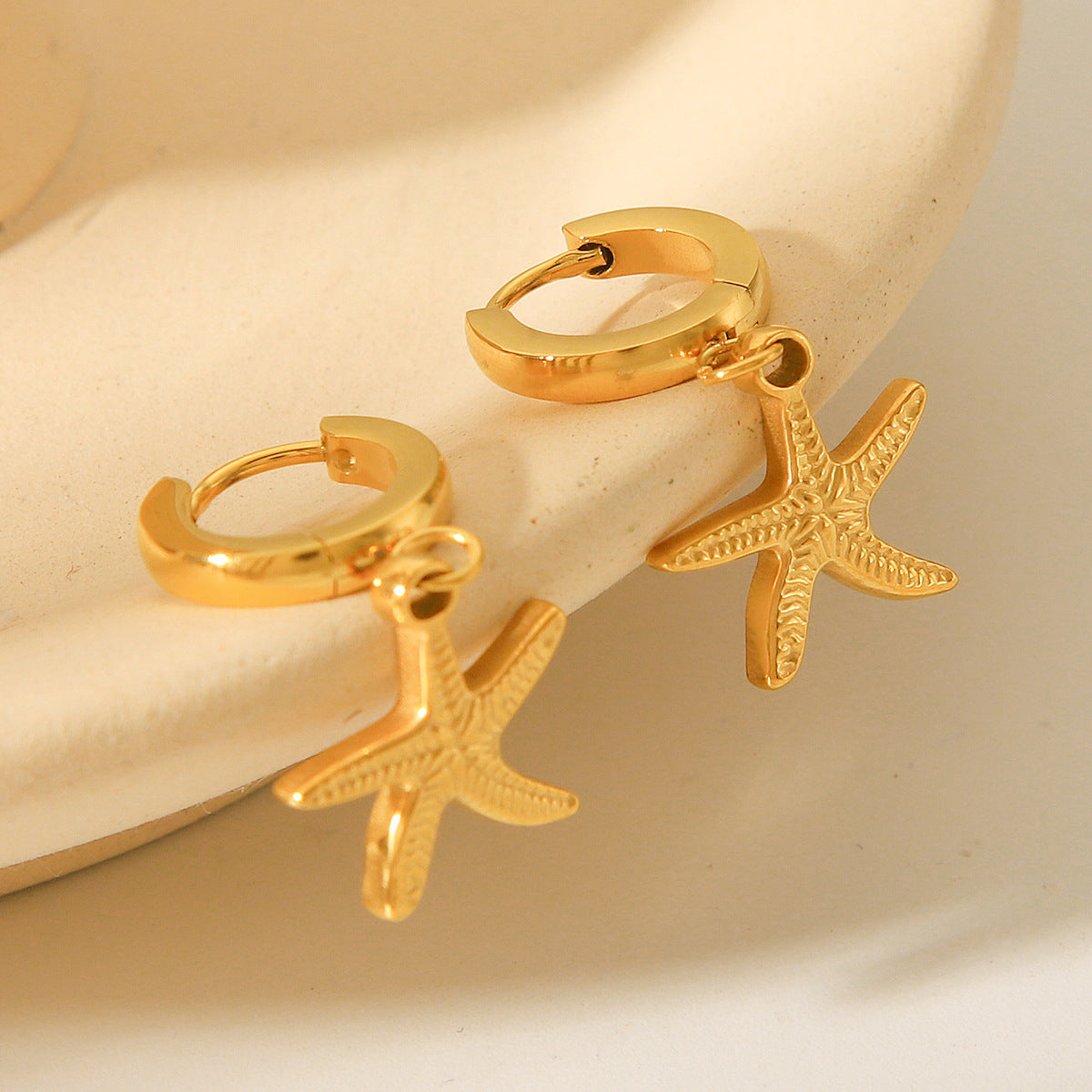 Ocean Series Titanium Steel Earrings, 18k Gold Stainless Steel Starfish Eardrop Earrings for Women, Fashionable and Personalized Earrings