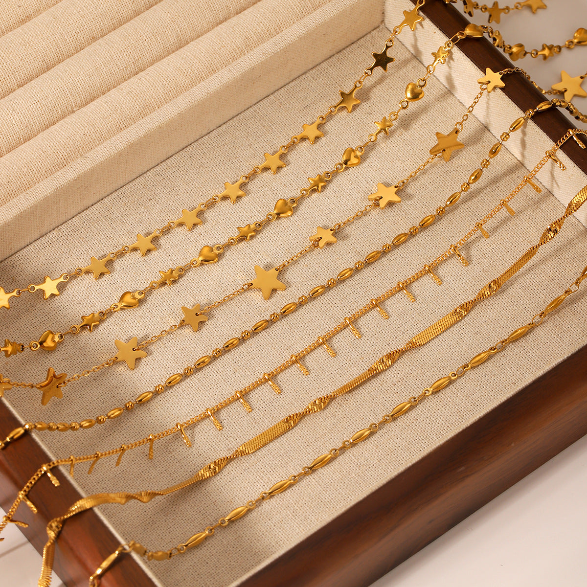 Handmade Stainless Steel Necklace with A Non-fading Five-pointed Star Pendant, Gold Bean-shaped Clavicle Chain, and Titanium Steel Necklace