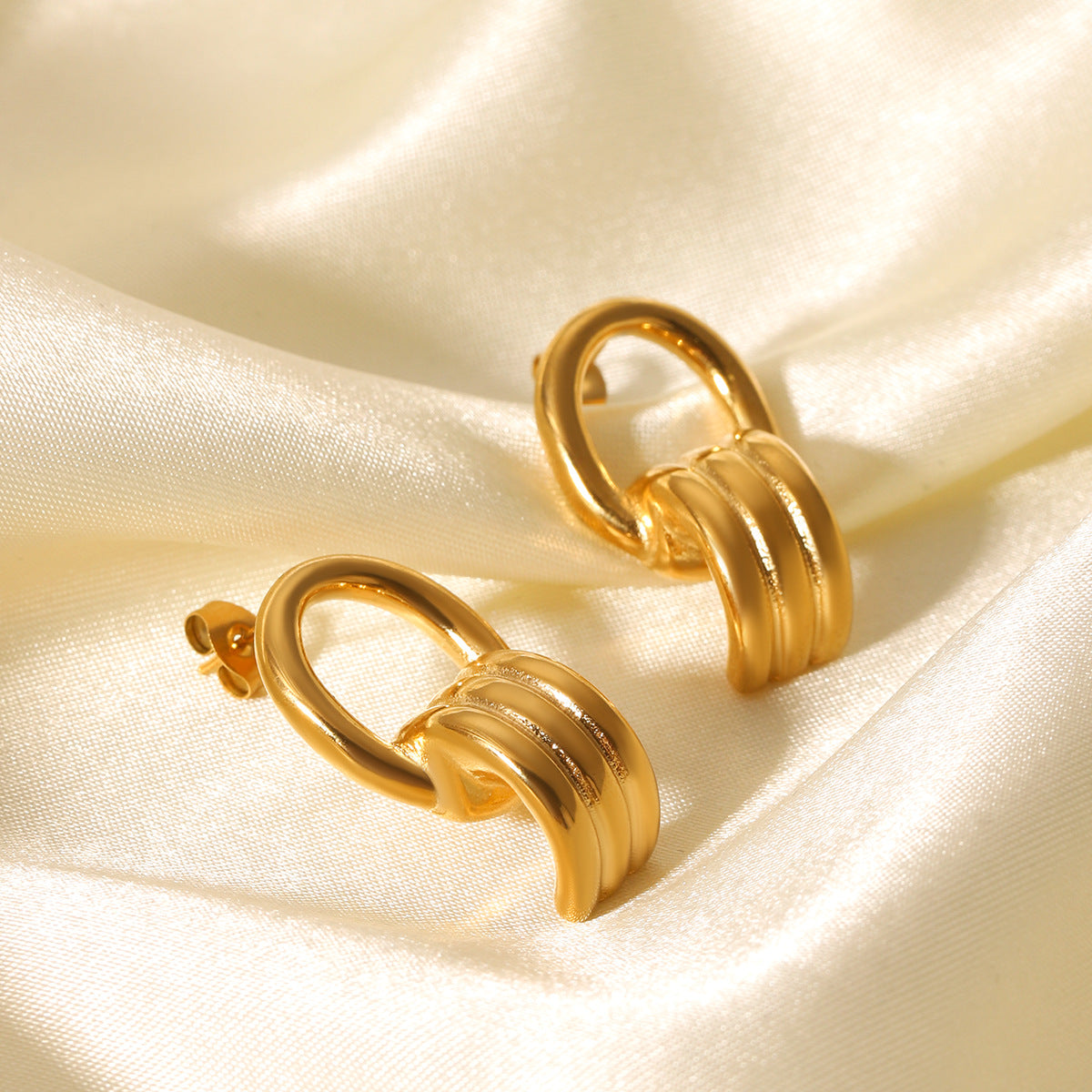 Elegant 18K Gold Stainless Steel Geometric Hollow-out Earrings, Temperament Ear Studs