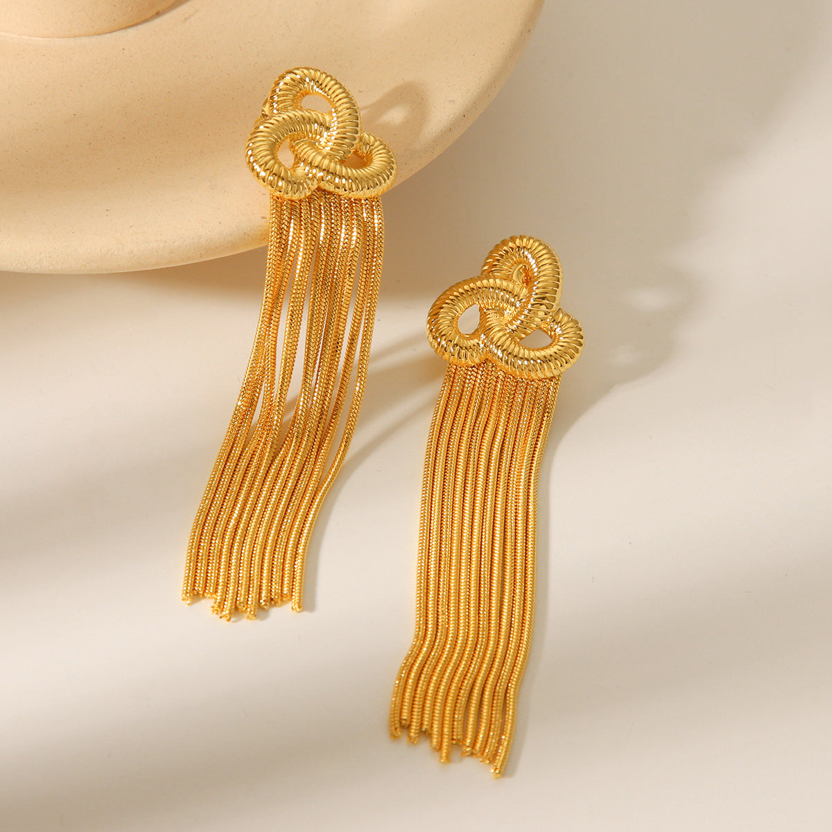 18k Gold Stainless Steel Chinese Knot Earrings with Tassel, Fashionable and Elegant Titanium Steel Earrings for Women