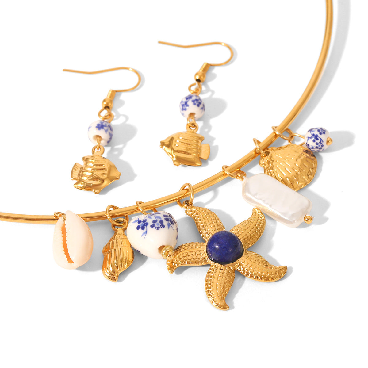 Ocean-inspired Resort Style Stainless Steel Necklace with Ceramic Heart Pendant and Titanium Steel Chain, Offering A Touch of Luxury with A Niche Appeal
