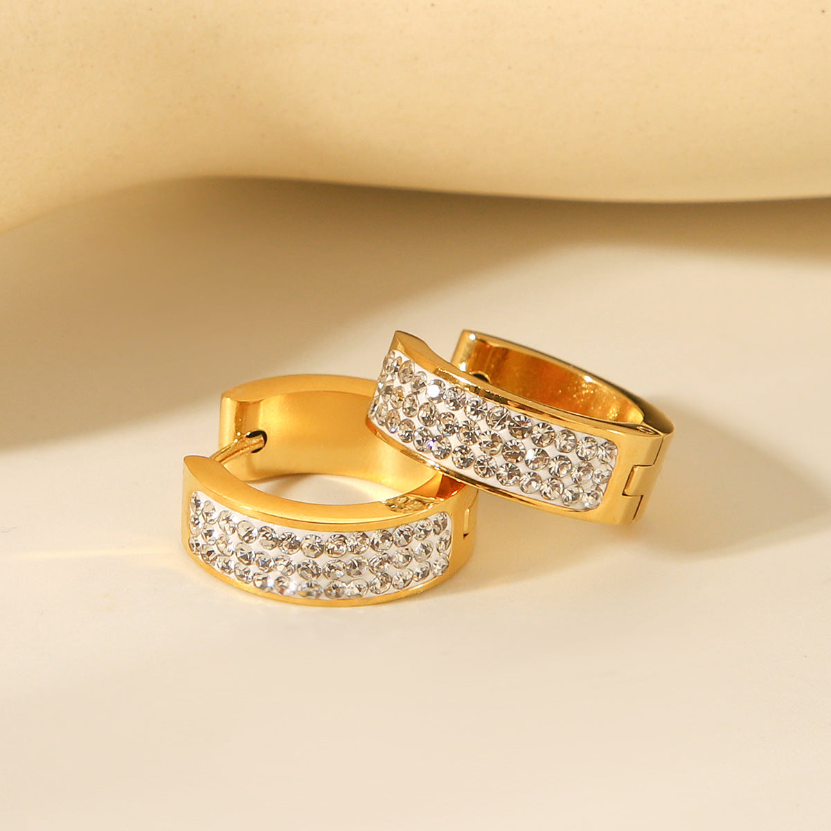 Stainless Steel Earrings for Women, Light Luxury, Versatile, High-end, Diamond-encrusted Earrings, Titanium Steel Earrings