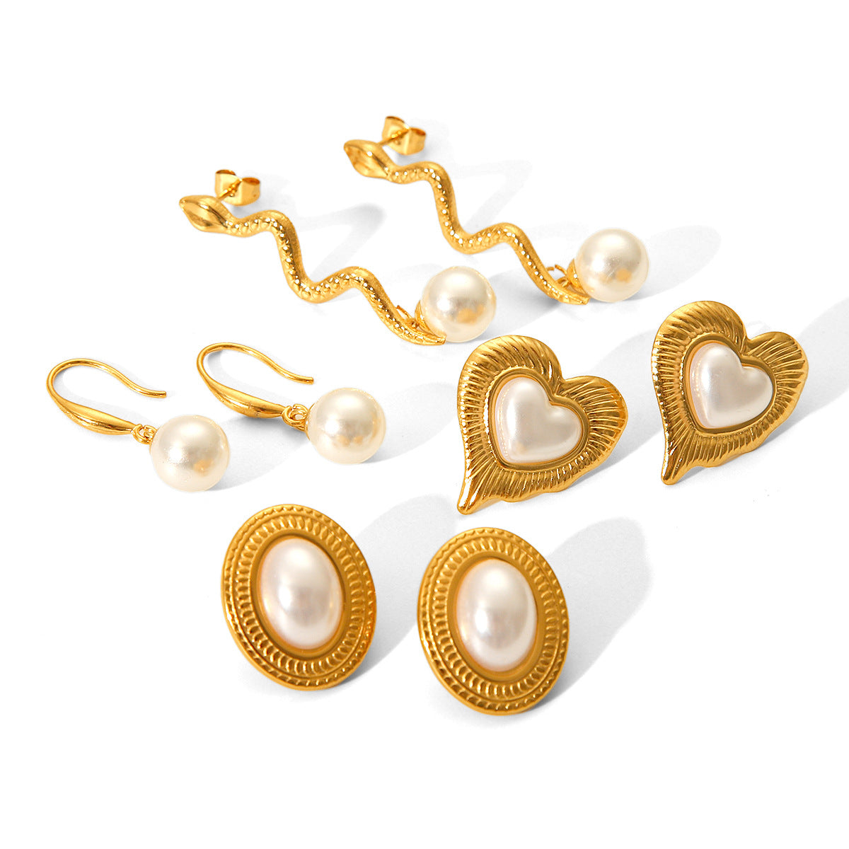 Stainless Steel Gold-plated Heart-shaped Pearl Earrings INS Style French High-end Feeling Gold Snake Titanium Steel Earrings for Women