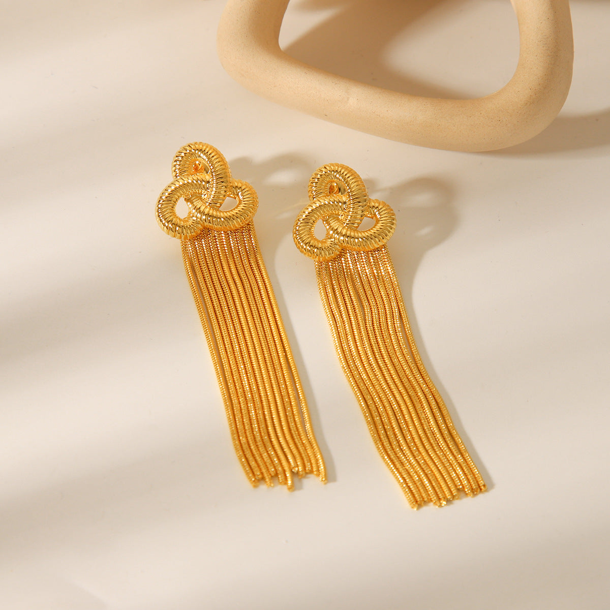 18k Gold Stainless Steel Chinese Knot Earrings with Tassel, Fashionable and Elegant Titanium Steel Earrings for Women
