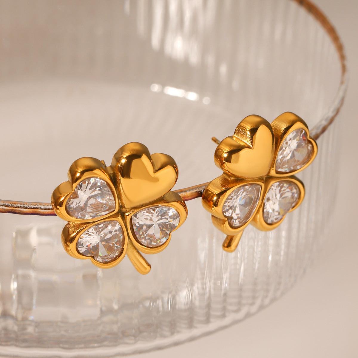 Cross-border Stainless Steel Earrings, Design Style, Four-leaf Clover and Heart-shaped Zircon Earrings, High-end Earrings, Titanium Steel Jewelry