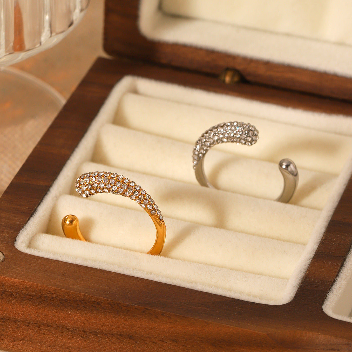 Stainless Steel Open Ring with Diamond Inlay, Women's Non-fading Ring, Light Luxury and High-end Hand Jewelry, Titanium Steel Jewelry