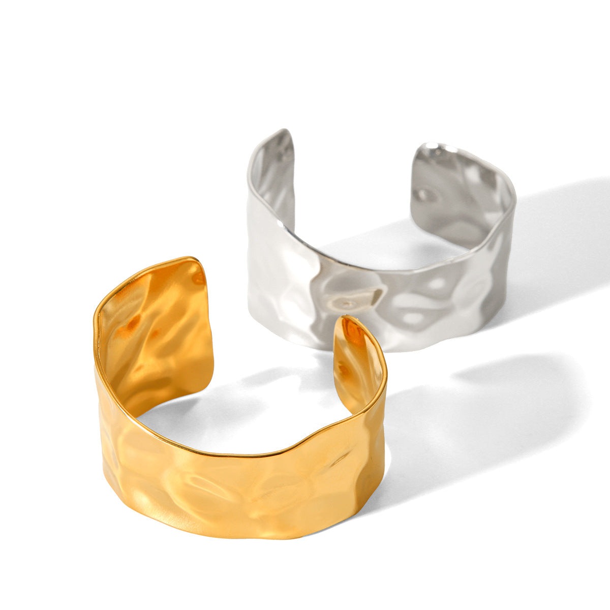 Exaggerated Titanium Steel Bracelet Design, 18K Gold Asymmetric Opening, Hammered Pattern, Wide Bracelet, Stainless Steel Jewelry