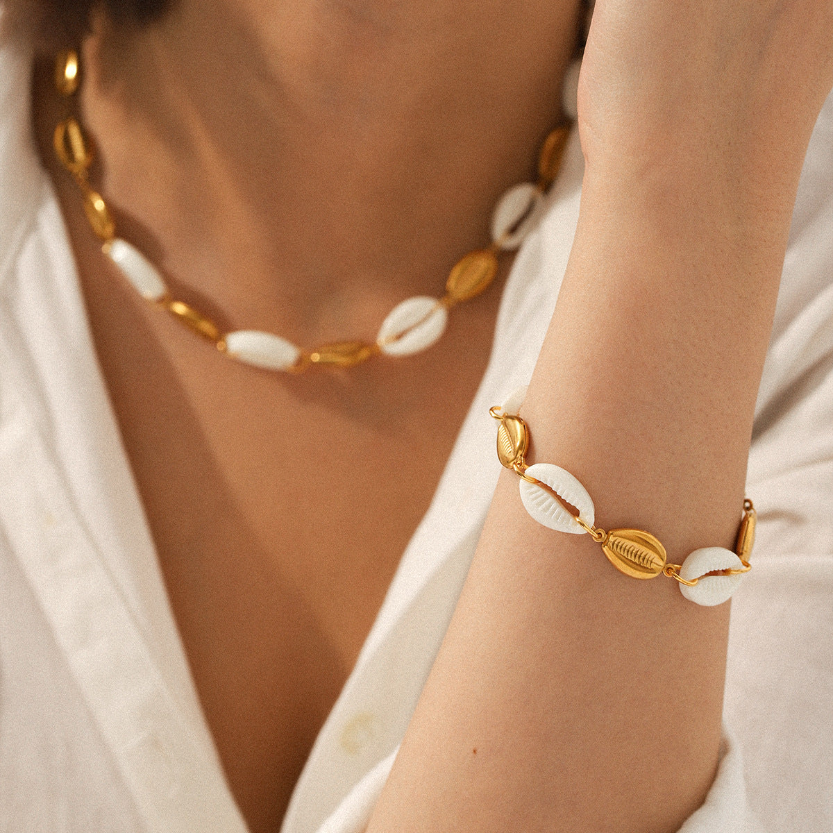 Stainless Steel Shell Necklace for Women, Non-fading Necklace, Light Luxury, Versatile Titanium Steel Bracelet, Niche High-end Jewelry