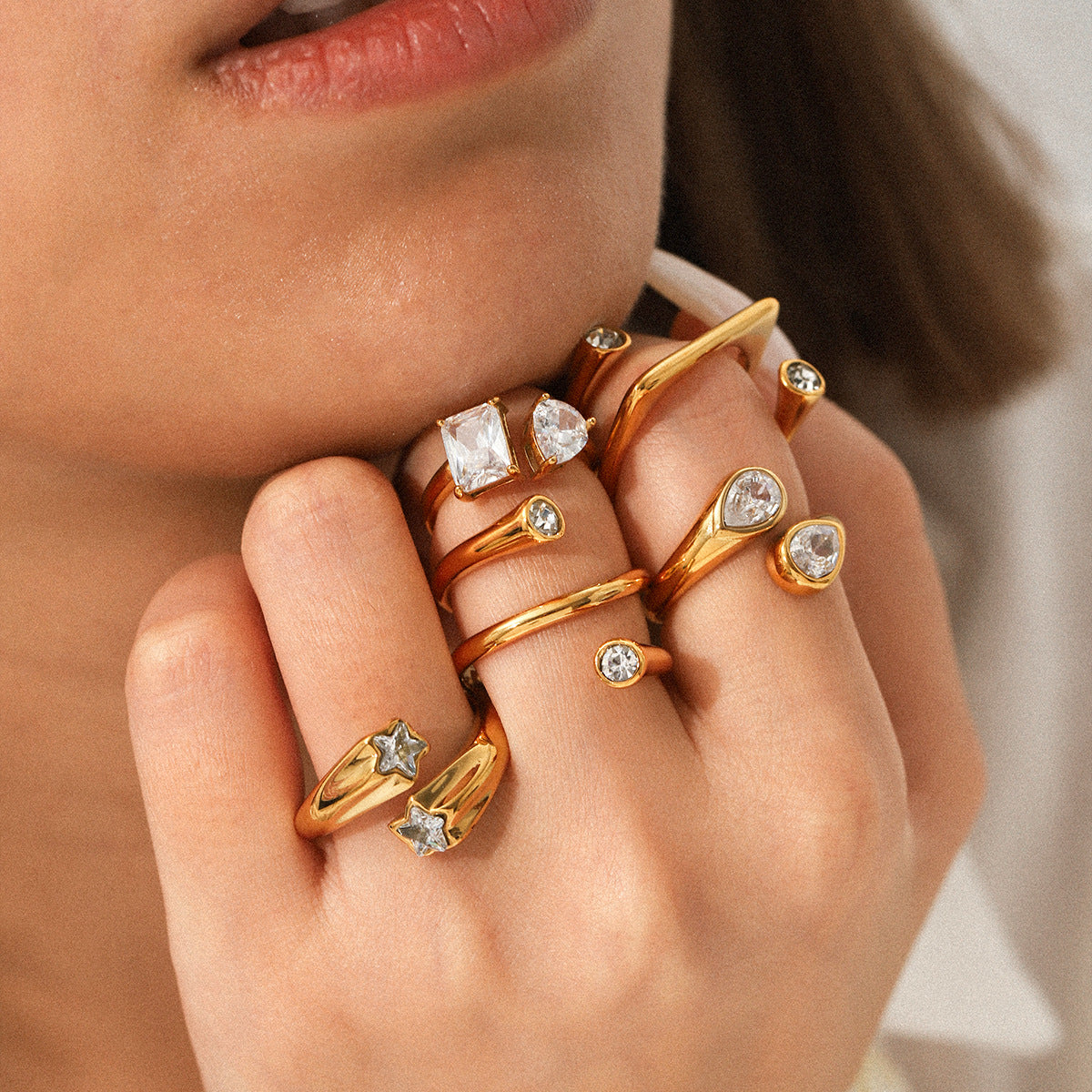 18K Gold Stainless Steel Open Ring with Zircon, Niche and High-end Female Titanium Steel Non-fading Finger Ring
