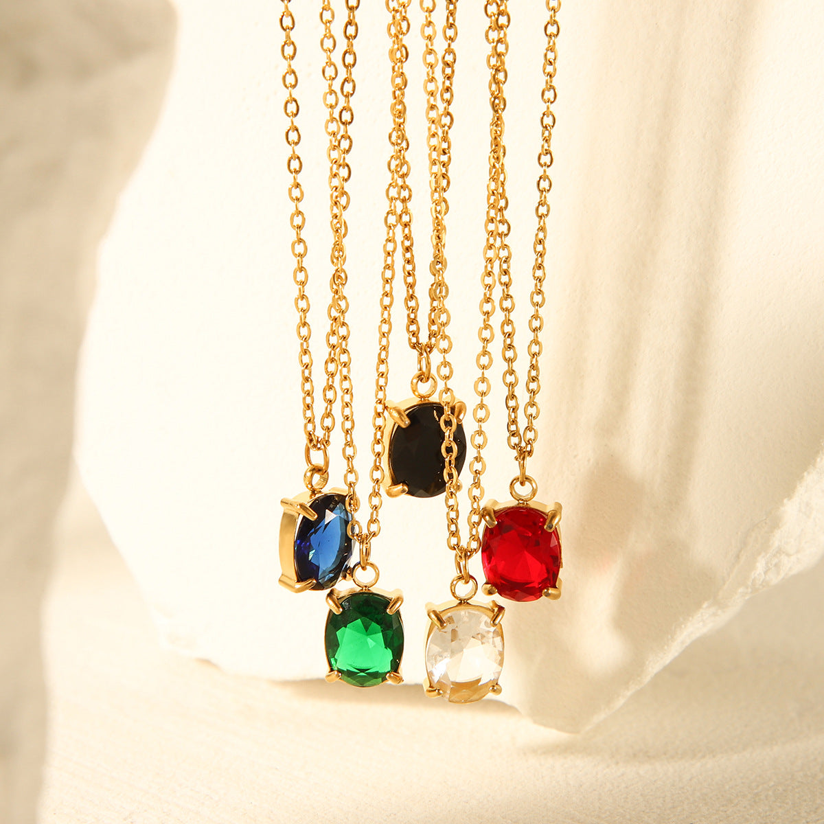 Stainless Steel Necklace for Women, Fashionable and Versatile, Titanium Steel with Zircon Inlay, Non-fading Necklace, Neck Adornment