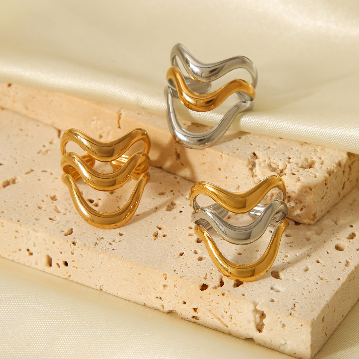 Color-blocked Ring Made of Titanium Steel, Non-fading, Niche Design, Stainless Steel Band, Simple and Versatile Jewelry