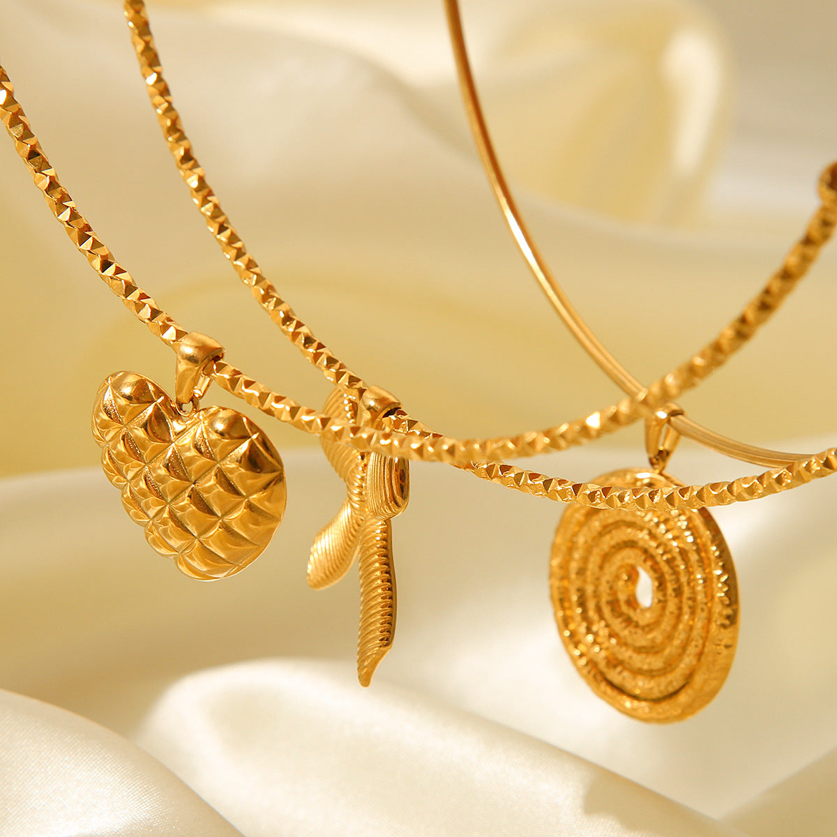 Fashionable Vintage Stainless Steel Open-end Necklace with Bowknot and Heart Design, Ins-style, Niche, for Women
