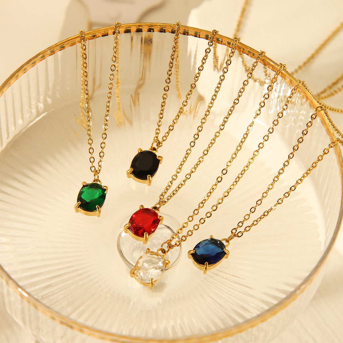 Stainless Steel Necklace for Women, Fashionable and Versatile, Titanium Steel with Zircon Inlay, Non-fading Necklace, Neck Adornment