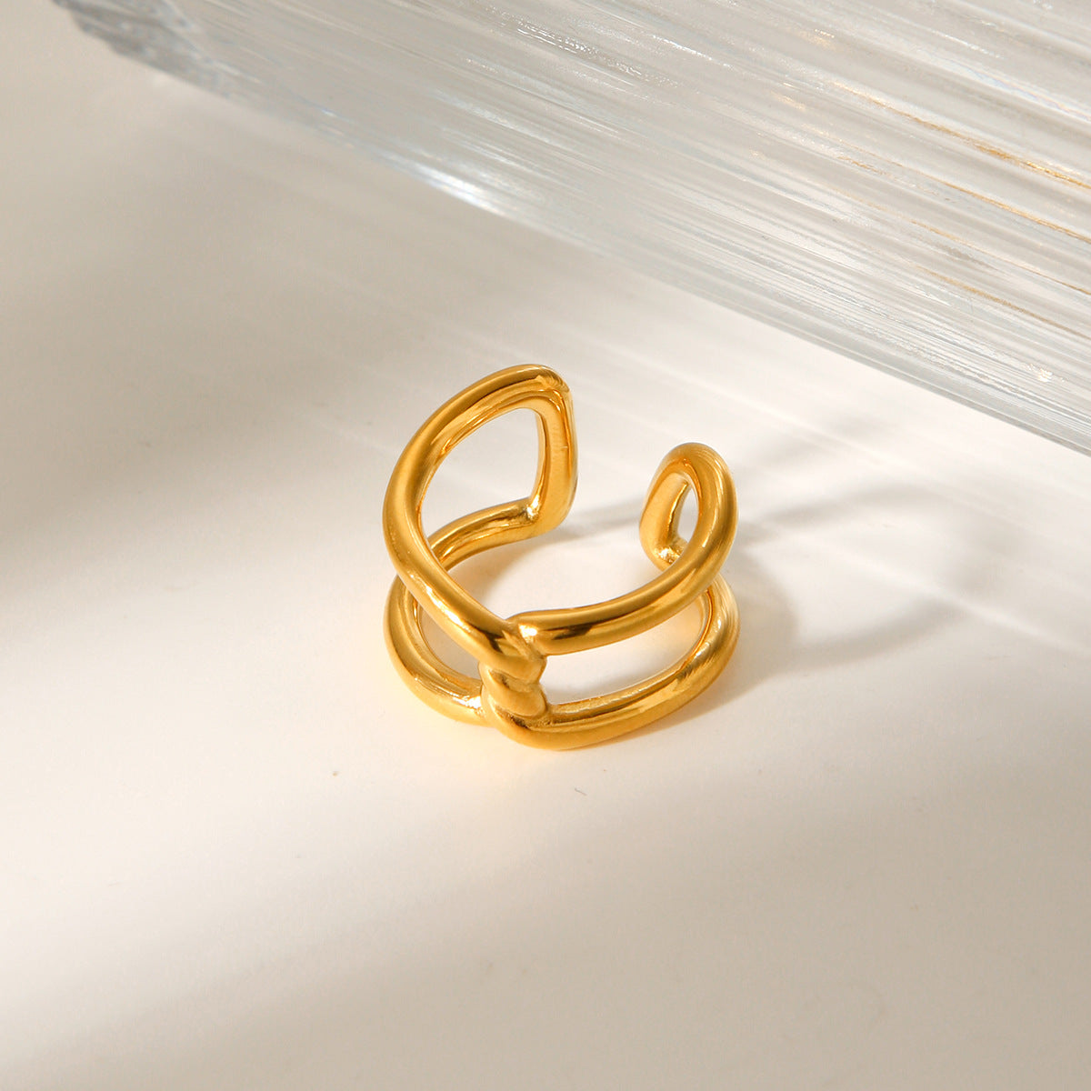 Stylish and Personalized Rope Knot Interlaced Stainless Steel Gold-plated Ring Design, Geometric Hollowed-out Titanium Steel Finger Ring