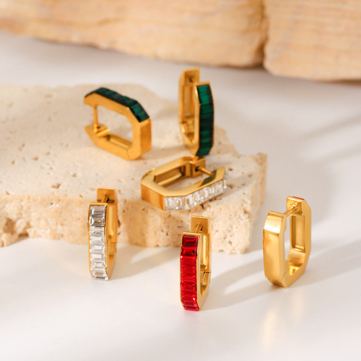 Fashionable U-shaped Stainless Steel Earrings for Women with A Sense of Luxury, Light and Luxurious, Set with Zirconium Square Earrings That Do Not Fade