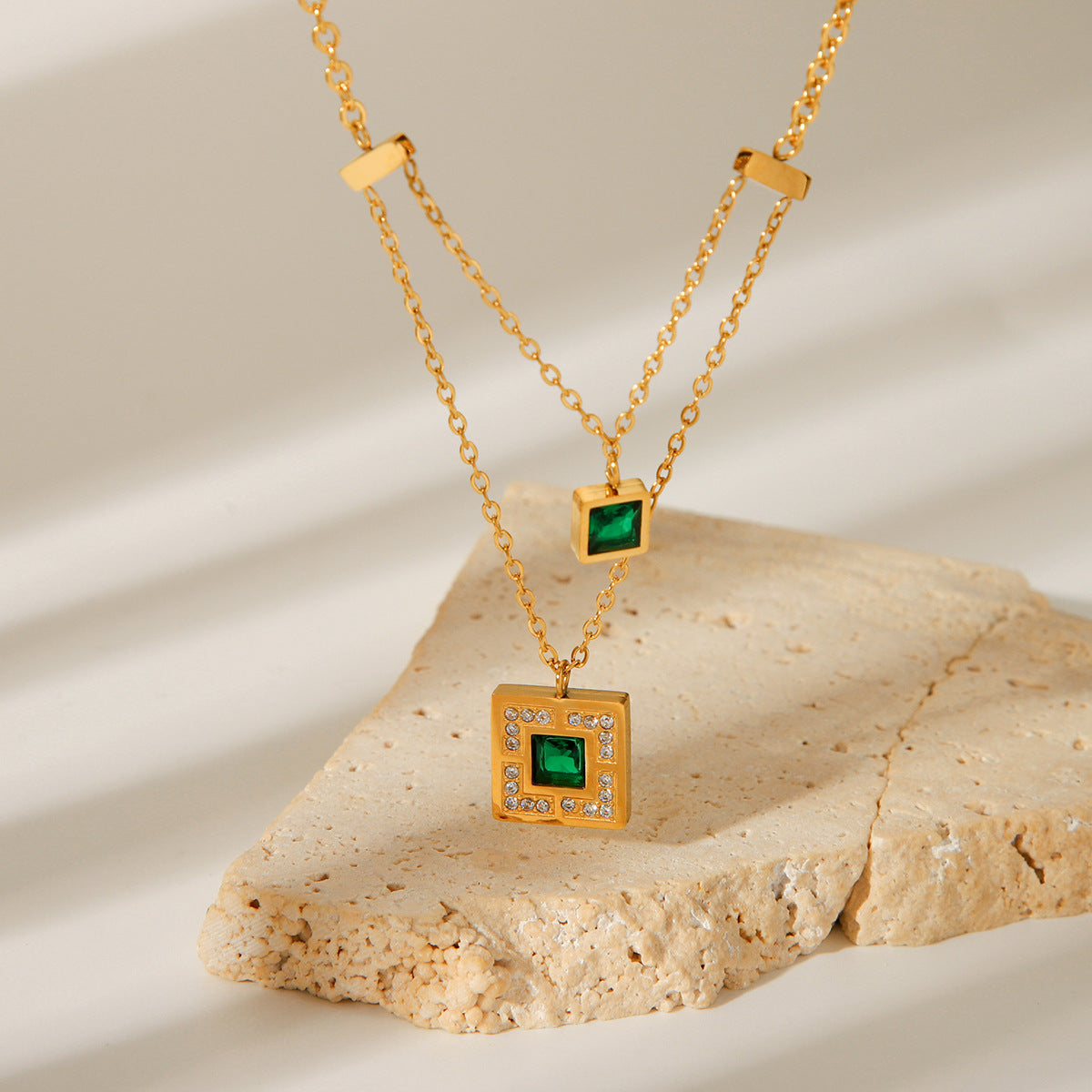 Non-fading Titanium Steel Necklace for Women, Inlaid with Emerald Zircon Cubes, Double-Layer Chain Necklace Accessory