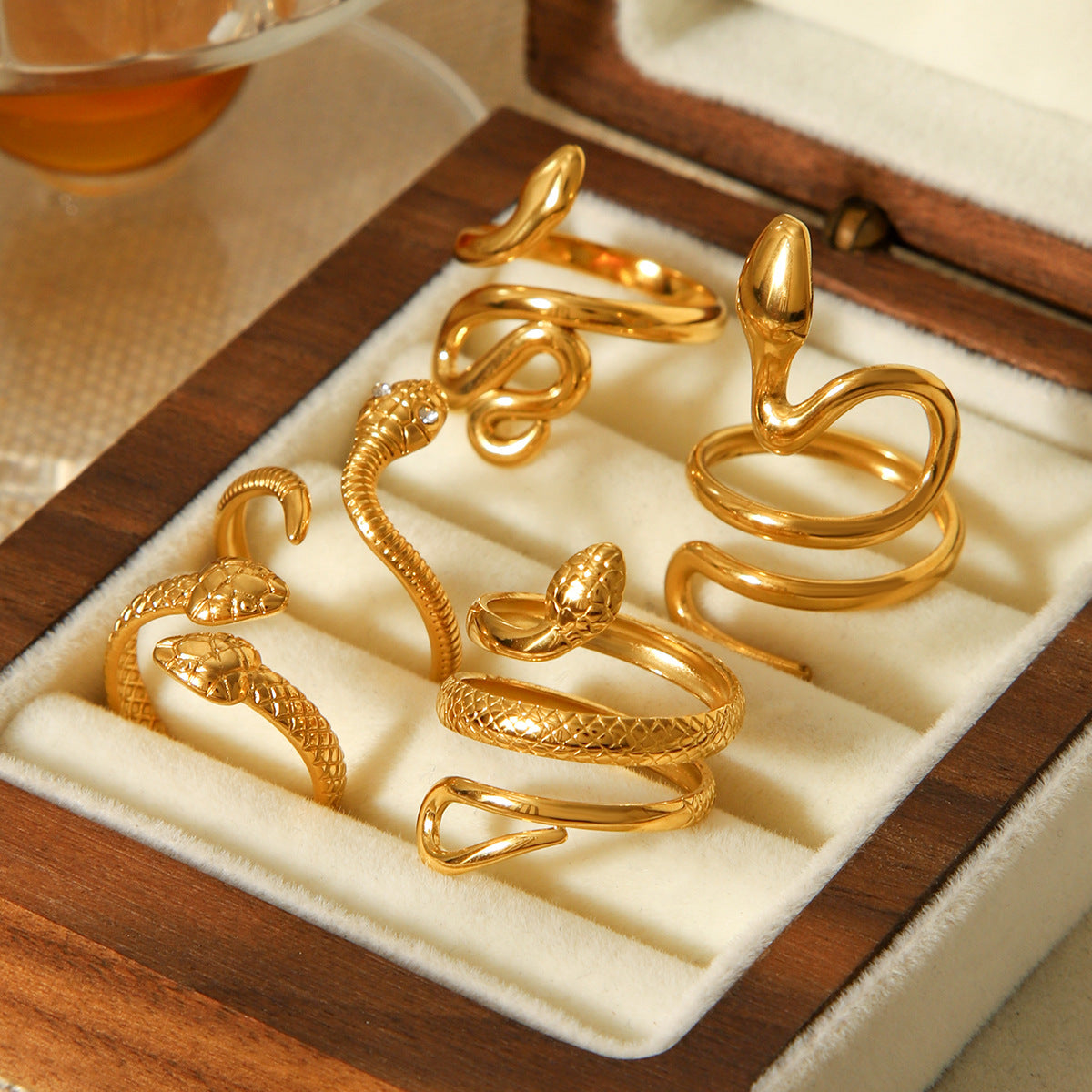 18K Gold Stainless Steel Snake Ring, Light Luxury Style, Titanium Steel, Flexible Snake-shaped Opening, Non-fading, Hand Jewelry