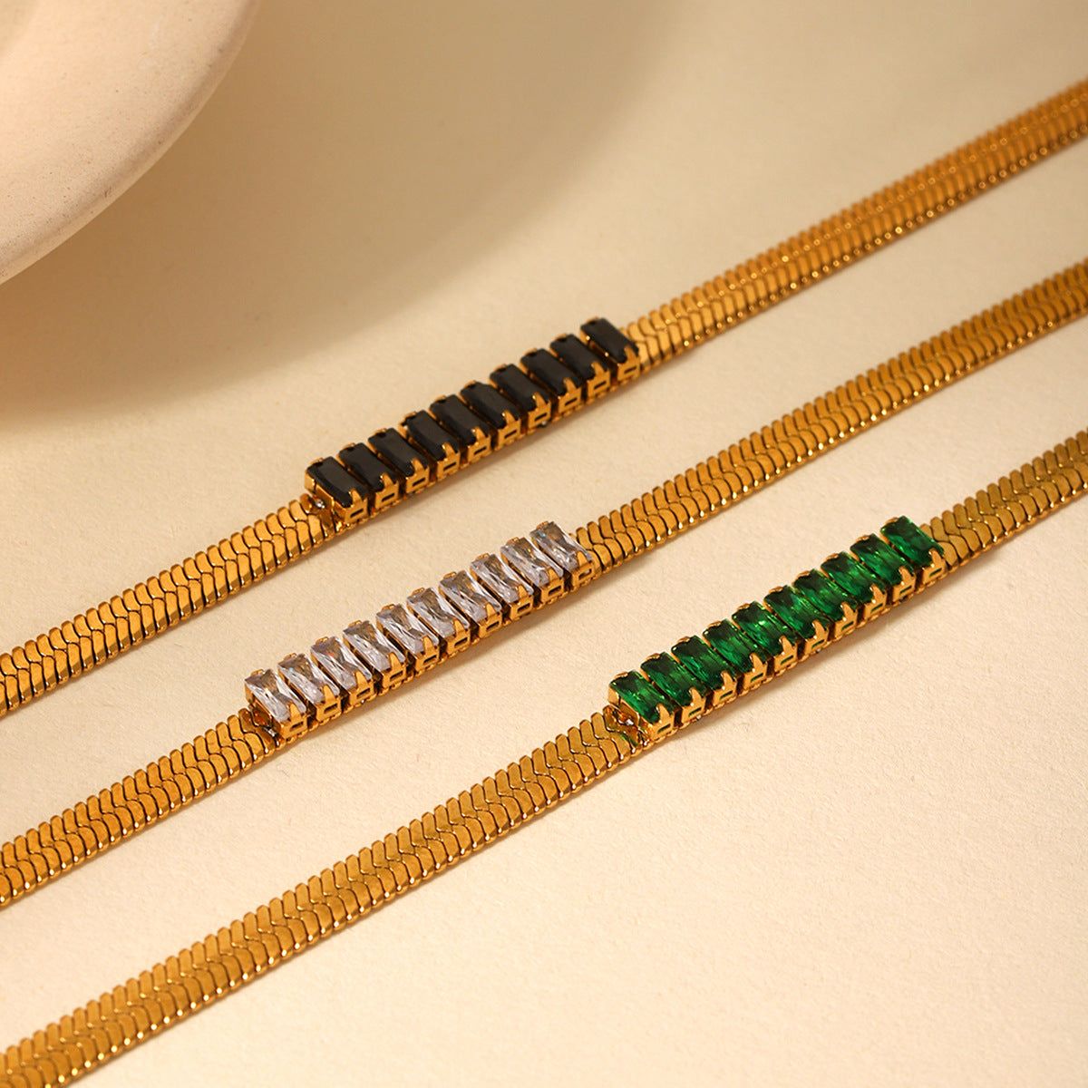 18K Gold Stainless Steel Blade Chain Inlaid with Zircon Necklace, High-end Flat Snake Chain, Titanium Steel Clavicle Chain