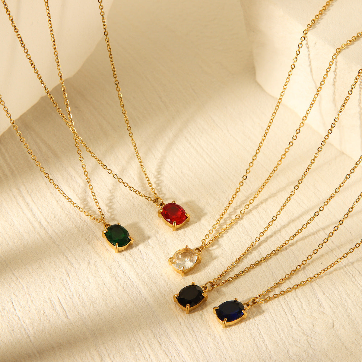 Stainless Steel Necklace for Women, Fashionable and Versatile, Titanium Steel with Zircon Inlay, Non-fading Necklace, Neck Adornment