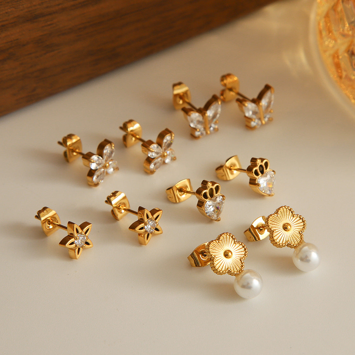 Fashionable and Personalized Butterfly Zircon Star Earrings, Ins-inspired Light Luxury Stainless Steel Five-petaled Flower Pearl Earrings