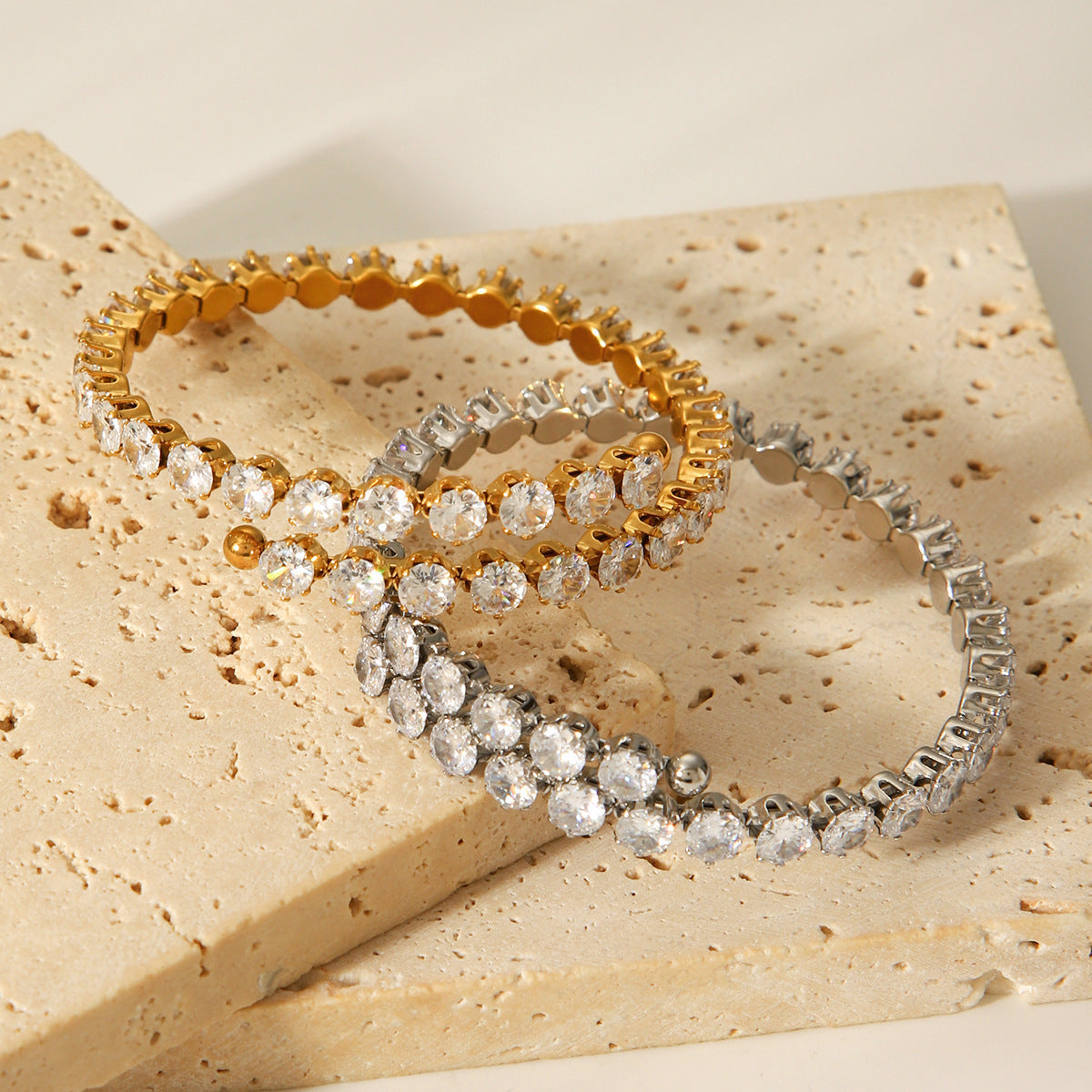 High-end Stainless Steel Zircon Bracelet for Women, Fashionable and Exquisite Titanium Steel Bracelet, Light Luxury Jewelry