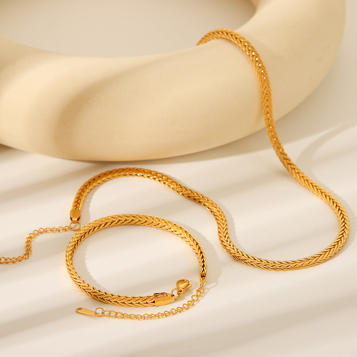 Titanium steel bracelet 18K gold woven chain stainless steel necklace women's non-fading bracelet