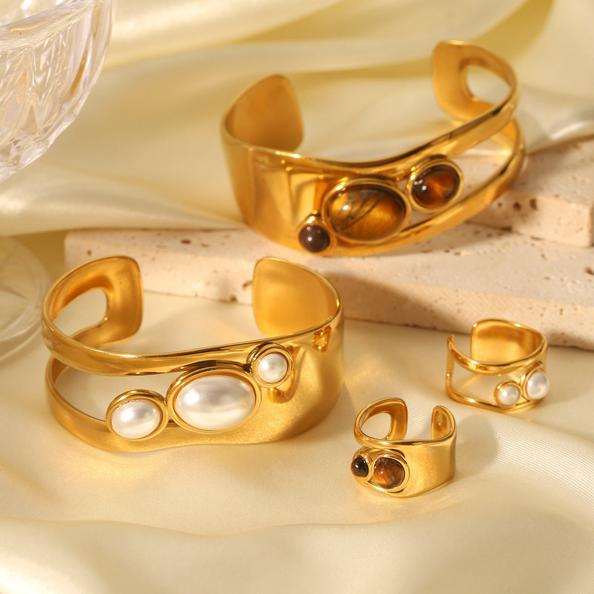Women Stainless Steel Hollow-out Pearl Bracelet with Natural Tiger's Eye Stone, Open Bracelet, Vintage Style, Titanium Steel Jewelry