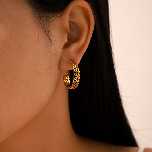 Stylish Stainless Steel Geometric Hollow-out Earrings for Women, Non-fading, Ins-inspired Earrings with A Design Sense, C-shaped Titanium Steel Earrings